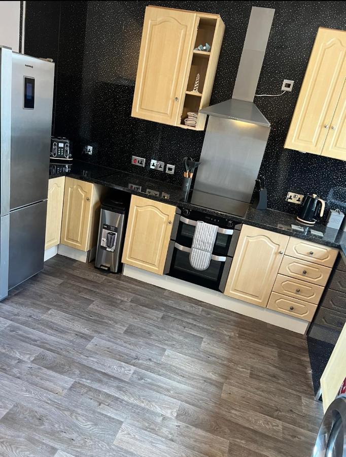 Sea View Lavish Apartment Sky Tv Whirlpool Bath Huge Balcony Newly Refurbished Bridlington Exterior foto